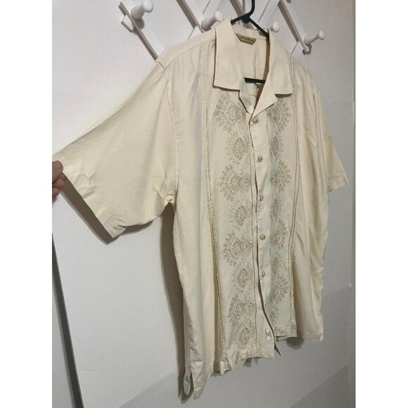 Tommy Bahama Mens Large 100% Silk Hawaiian Shirt Beige Floral Embroidered Design - Picture 2 of 10